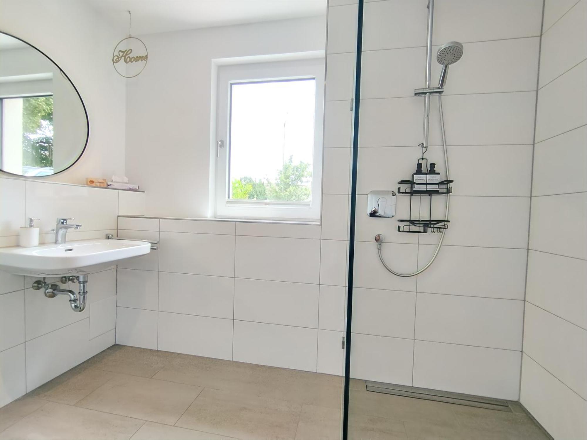 Cityvibe Apartment Fuer Bis Zu 4 Erlangen Exterior photo